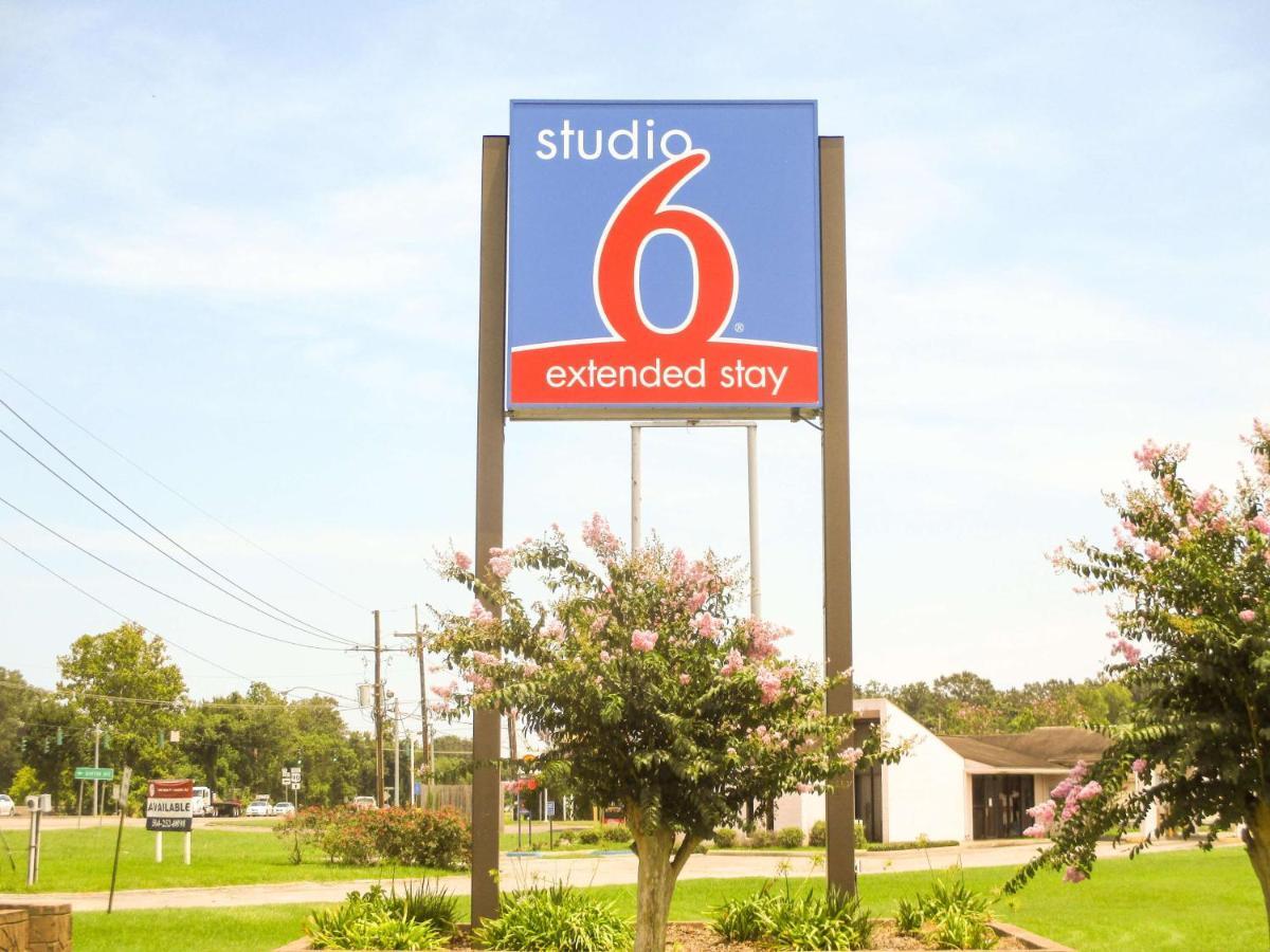 Studio 6-Luling, La Kültér fotó